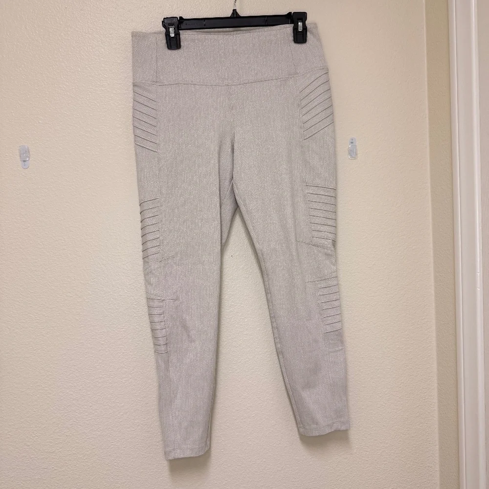 Athleta Delancey Moto Tight Legging Womens Lrg Tall Cream Braiden Textured Pants